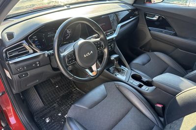 Kia Niro 1.6 GDI Plug-in Hybrid L Business Line