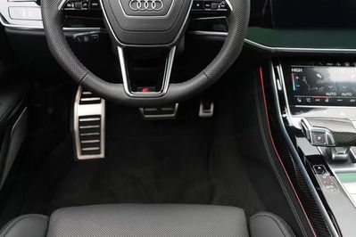 Audi A8 S8 TFSI quattro