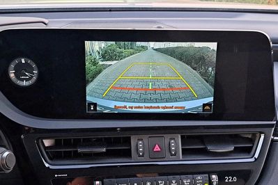 Lexus ES 300h Business Edition