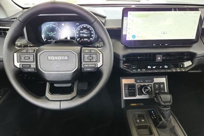 Toyota HiLux mHEV Double Cab Executive 4x4 aut