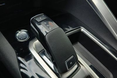 Peugeot 5008 1.6 PureTech Allure S&S EAT8