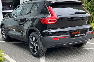 Volvo XC40 B3 Plus Black Edition
