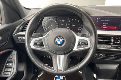 BMW Seria 1 116i M Sport aut