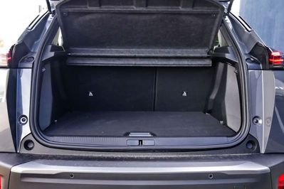 Peugeot 2008 Allure e-DCS 1.2 mHEV