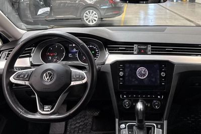 Volkswagen Passat 2.0 TDI 4Mot. R-Line  DSG