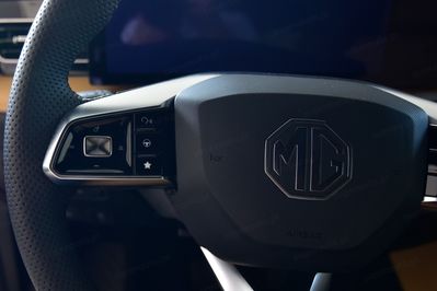 MG HS 1.5T HEV+ Exclusive aut
