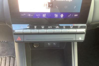 Renault Symbioz Iconic