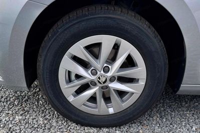 Skoda Fabia Drive 1.0 TSI