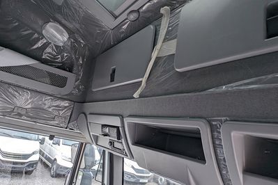 Iveco Eurocargo ML 75E19/P + Winda