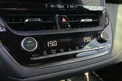 Toyota Corolla 1.8 Hybrid Style