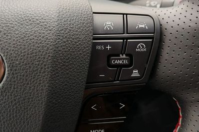 Toyota C-HR GR Sport 2.0 Hybrid Dynamic Force Plug-in