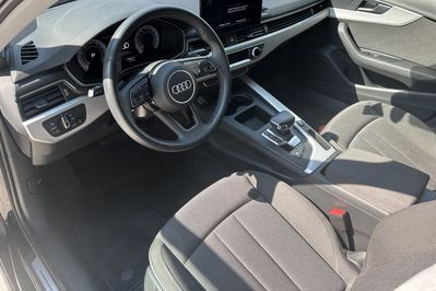 Audi A4 35 TFSI S Line