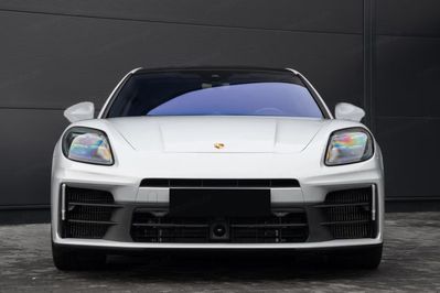 Porsche Panamera 4