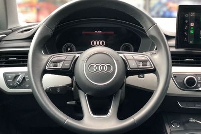 Audi A4 35 TFSI mHEV S tronic
