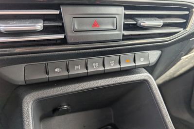 Ford Tourneo Connect L2H1 Titanium AT