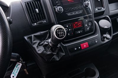 Peugeot Boxer L4H2 Zabudowa Brygadowa