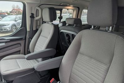 Ford Tourneo Custom L2H1 AT
