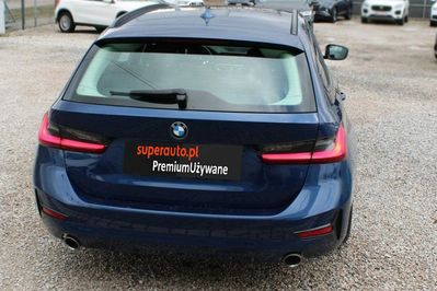 BMW Seria 3 318i aut