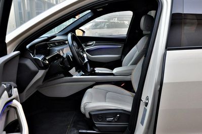 Audi Q8 e-tron Sportback 55 quattro S Line