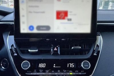 Toyota Corolla Style 1.8 Hybrid