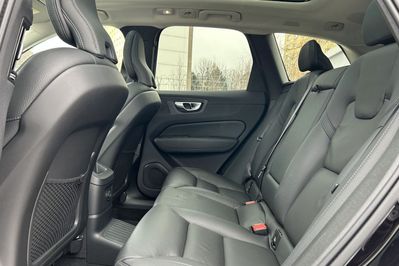 Volvo XC60 T6 Plug-In Hybrid AWD Plus Dark aut