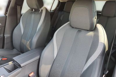 Peugeot 308 PureTech Allure Pack S&S EAT8