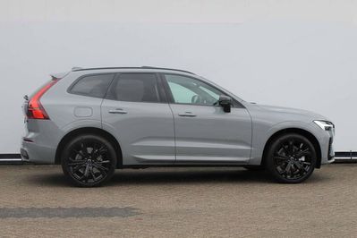 Volvo XC60 B5 AWD Ultra Black Edition