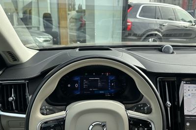 Volvo S90 T8 AWD Plug-In Hybrid Ultimate Bright aut