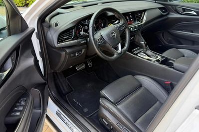 Opel Insignia SPORT2.0 Direct Injturbo 4X4 Innovation