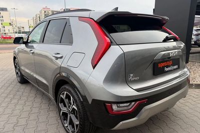 Kia Niro 1.6 Gdi Plug-In Hybrid Business Line