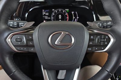 Lexus NX 450h+ Prestige AWD