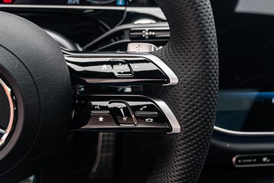 Mercedes Klasa E 220 d 4-Matic AMG
