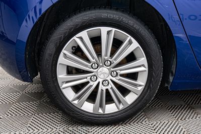 Peugeot 308 1.2 PureTech GPF Allure S&S