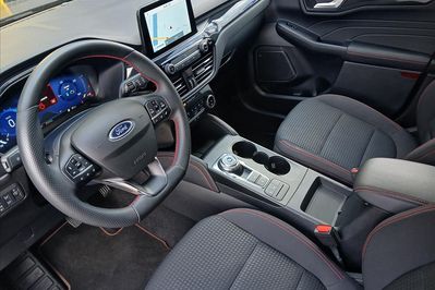 Ford Kuga 2.5 FHEV AWD ST-Line X