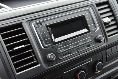 Volkswagen Transporter TDI L2H1