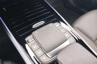 Mercedes EQB 300 66.5kWh 4-Matic Progressive