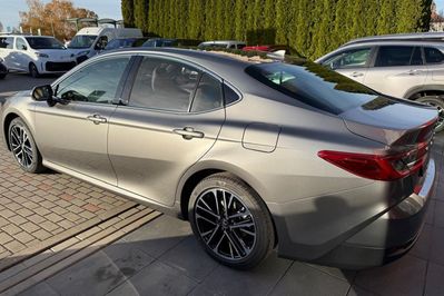 Toyota Camry Executive 2.5 Hybrid Dynamic Force