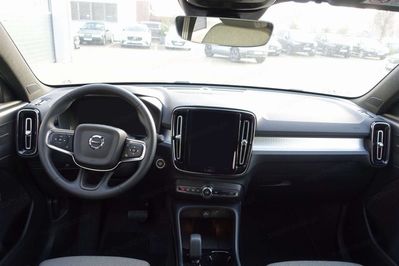 Volvo XC40 B4 Plus Black Edition
