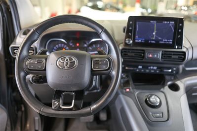 Toyota Proace City Verso Long L2H1 Family 7os AT