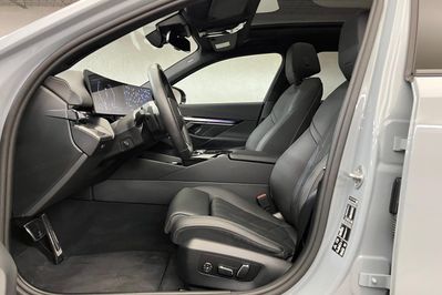 BMW Seria 5 520d xDrive mHEV aut