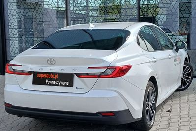 Toyota Camry Hybrid Dynamic Force Executive e-CVT