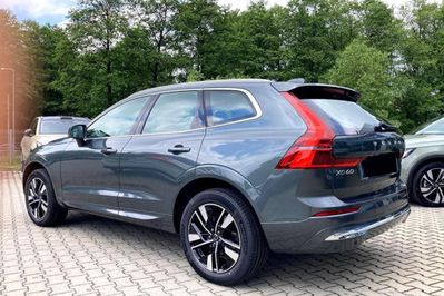 Volvo XC60 B5 AWD Plus Bright