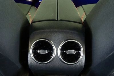 Mercedes GLA 200 d 4-Matic AMG Line 8G-DCT