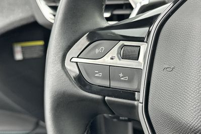 Peugeot 3008 Allure Pack 1.6 Hybrid e-EAT8