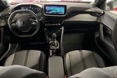 Peugeot 2008 ALLURE 1.2 PureTech
