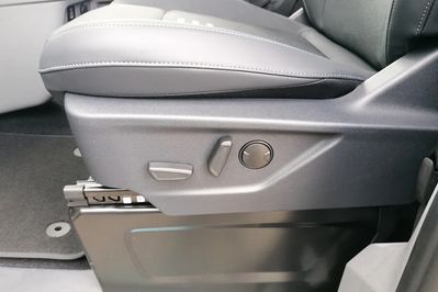 Ford Tourneo Custom 320 L2H1 Active A8 AWD