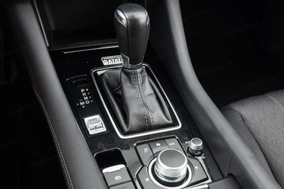 Mazda 6 2.0 Center-Line