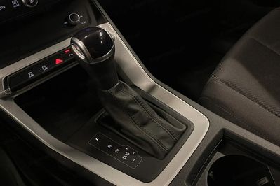 Audi Q3 35 TFSI mHEV S-Line S tronic