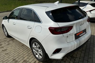 Kia Ceed M 1.5 T-GDI  DCT