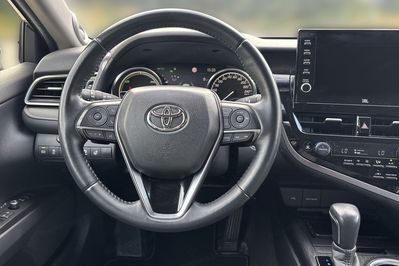 Toyota Camry Hybrid Executive CVT